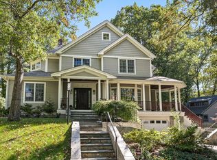 11 Poplar Rd, Wellesley, MA 02482