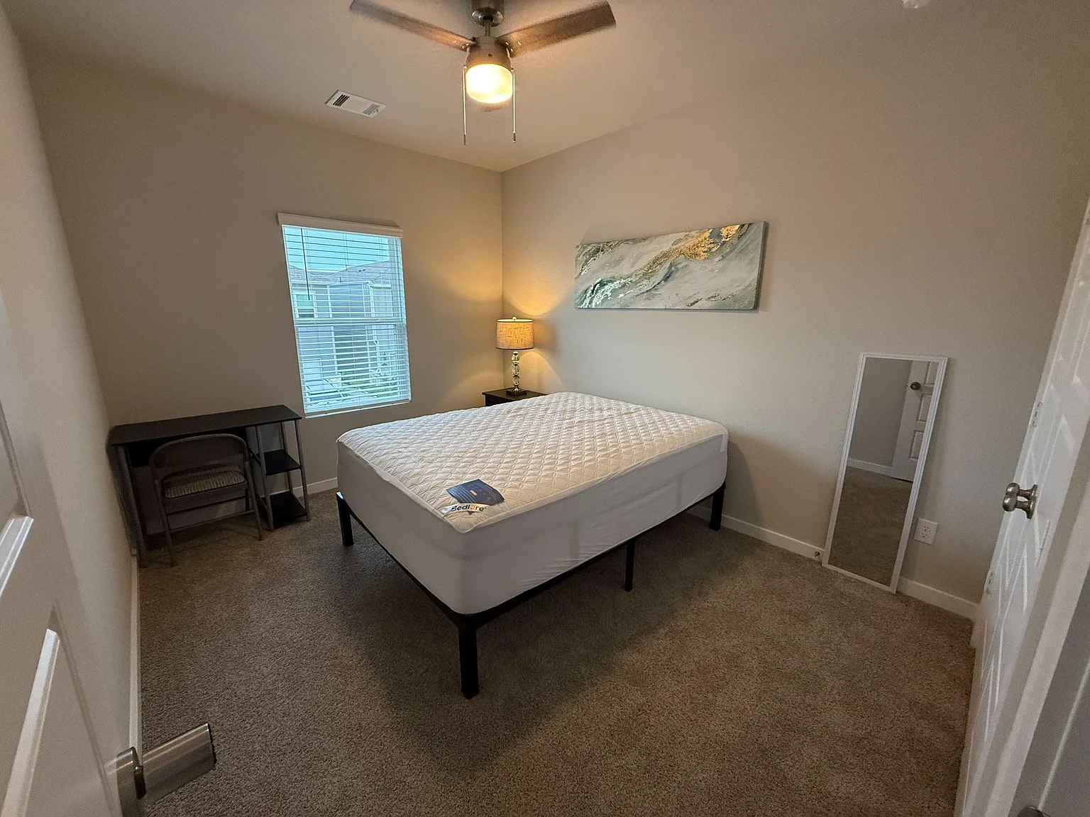 3 bed, 2.5 bath, 1500 sqft, $988 — Photo 1