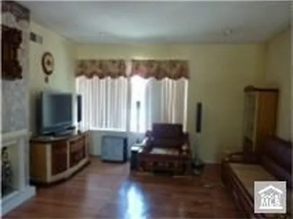 5125 Cornwall Dr, La Palma, CA 90623