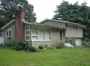 219 Negansett Ave, Warwick, RI 02888