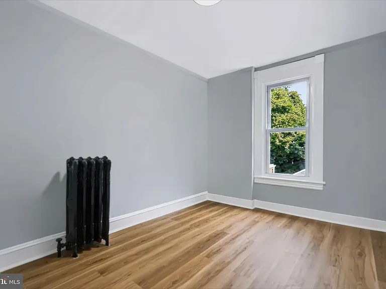 309 Academy St — Photo 27