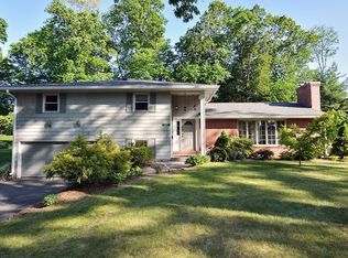 285 Williams St, Longmeadow, MA 01106