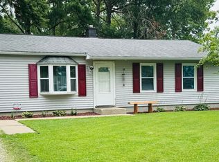 810 Tulsa Ave, Salem, IL 62881