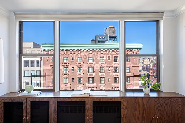 Sold by Compass | media 1