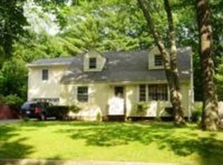 9 Brookview Ter, Portland, ME 04102