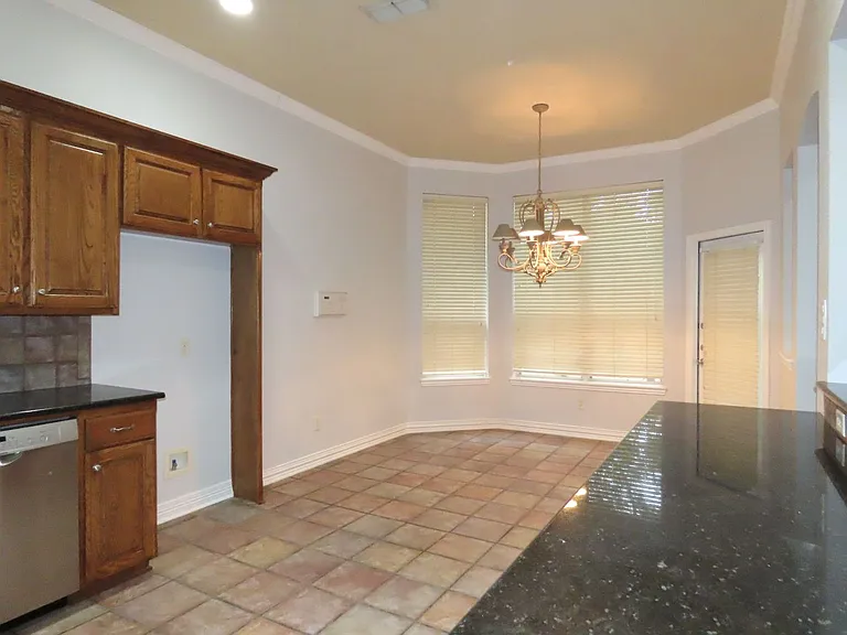 7609 Abbeywood Ct — Photo 15
