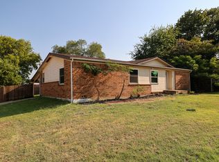 703 Windmere Cir, Corinth, TX 76210