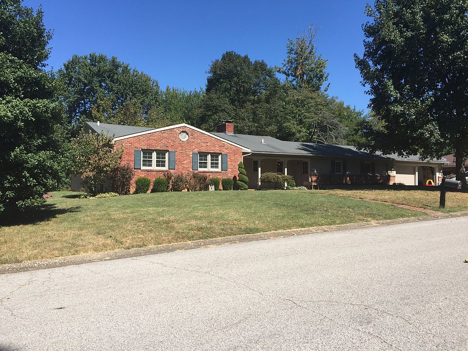 1st image of 1221 Laurel Dr
