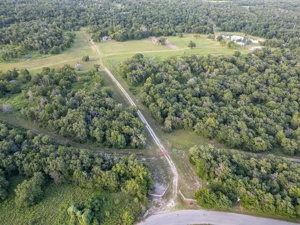 2033 Lcr 704, Kosse, TX 76653