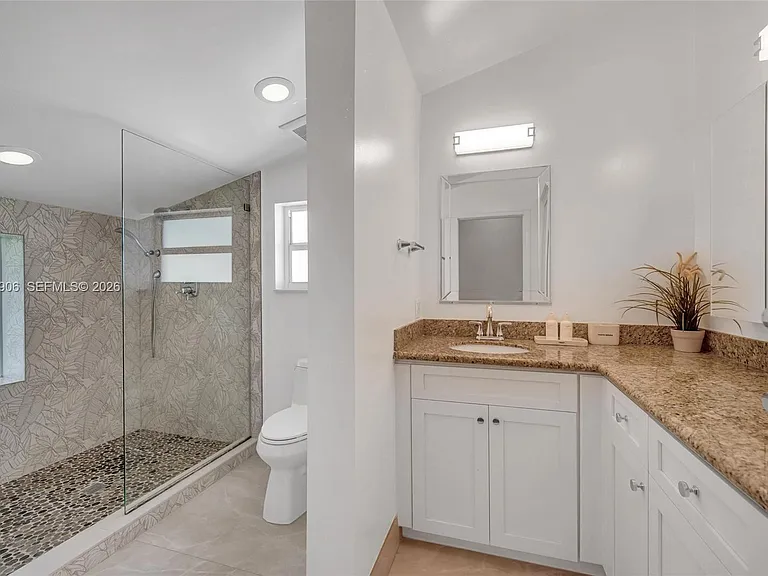 3317 NE 16th Ct — Photo 19