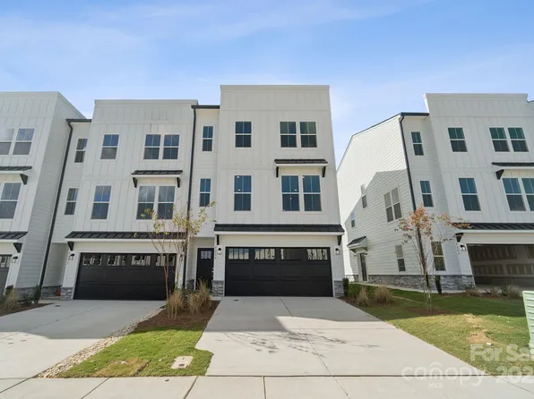 9239 Delancey Ln NW, Concord, NC 28027