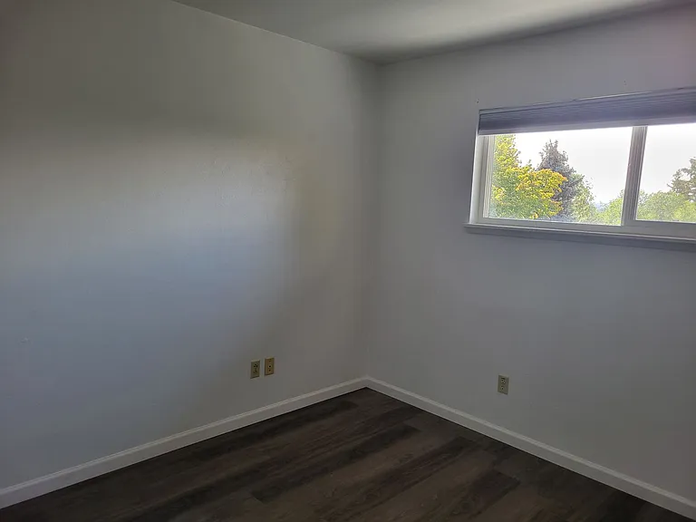 1825 NW 7th St #2 — Photo 10