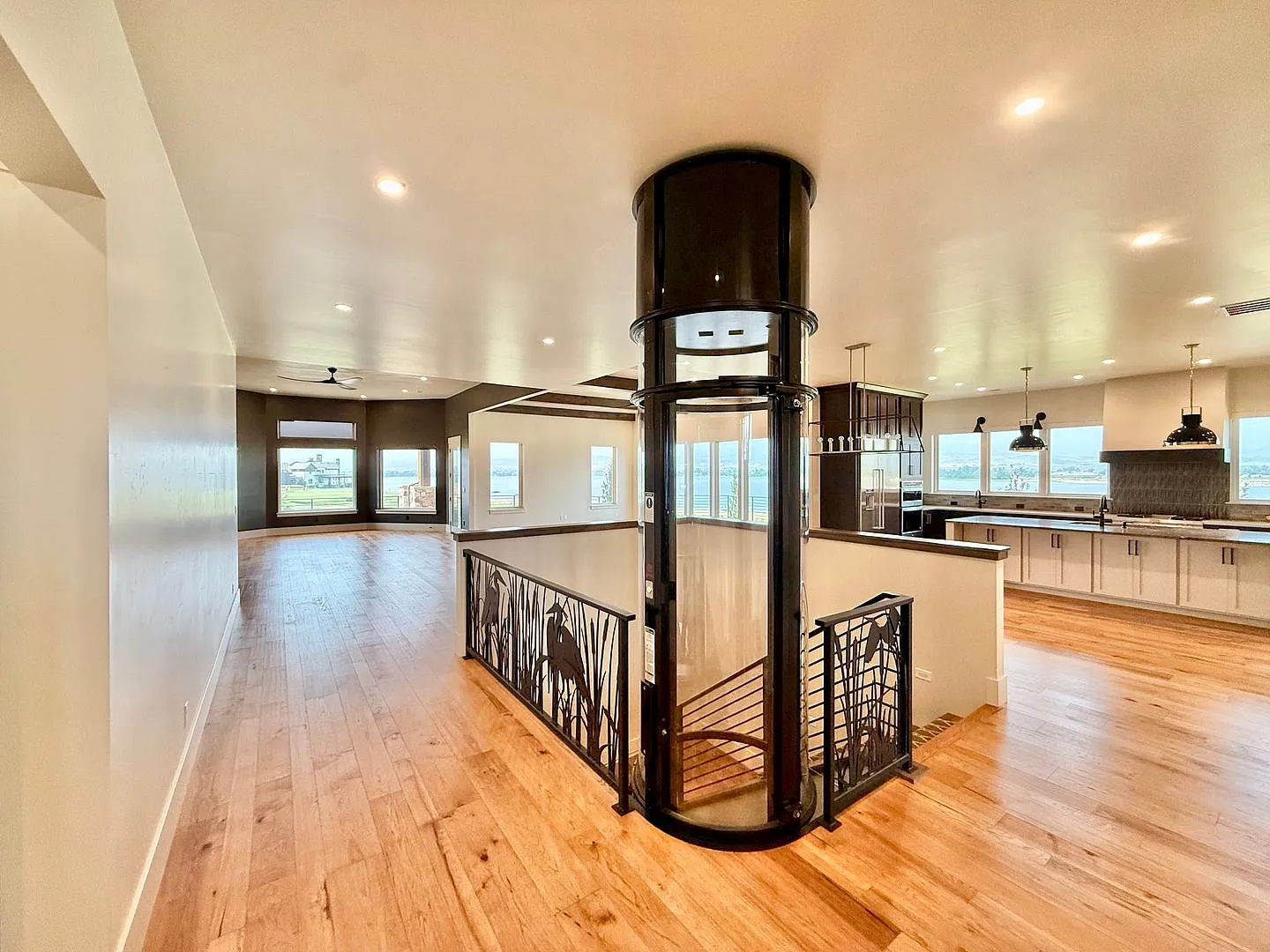 Luxury Golf Retreat in Berthoud with Breathtaking Mountain and TCP Golf Course Views — Photo 4
