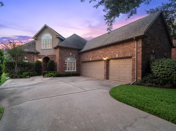 411 Brook Shore Ct, Sugar Land, TX 77478