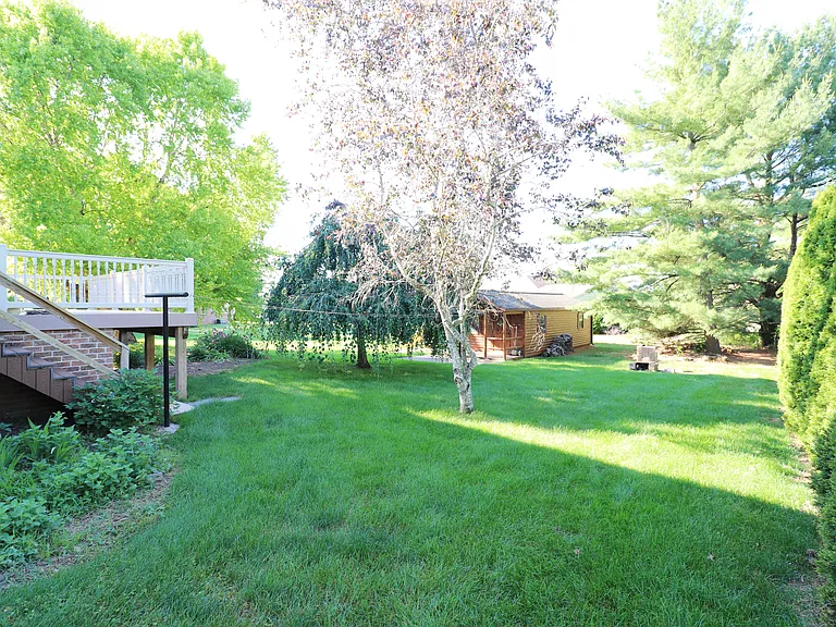 2130 W Main St — Photo 39