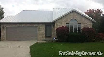 Front of home on culdasec circle