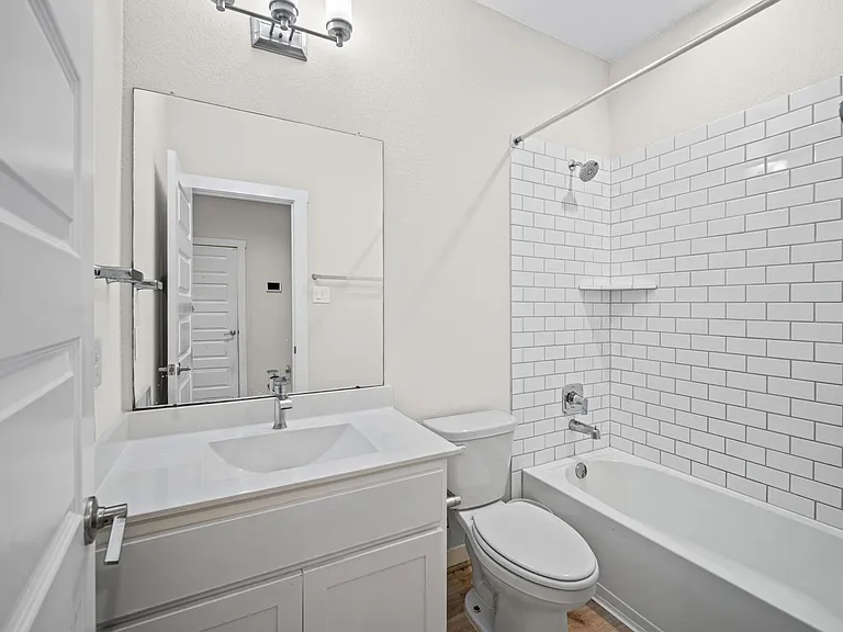 3042 Schultz Manor Ln — Photo 13