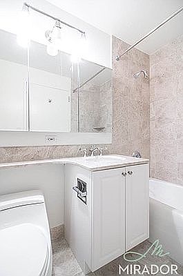 4th image of 330 E 39th St APT 9H