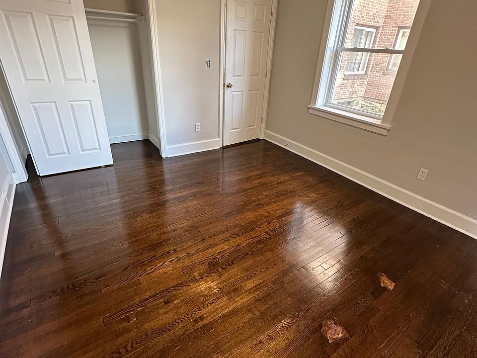2nd image of 22 Glenbrook Rd APT 114