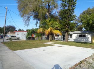 206 NW 5th Ave, Dania, FL 33004