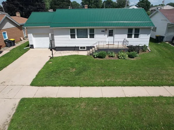 816 27th Ave, Monroe, WI 53566