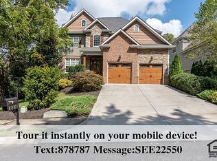 8881 Ebenezer Oaks Ln, Knoxville, TN 37922