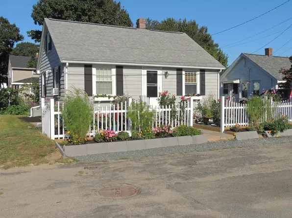 5 Turner Ave, Wareham, MA 02571