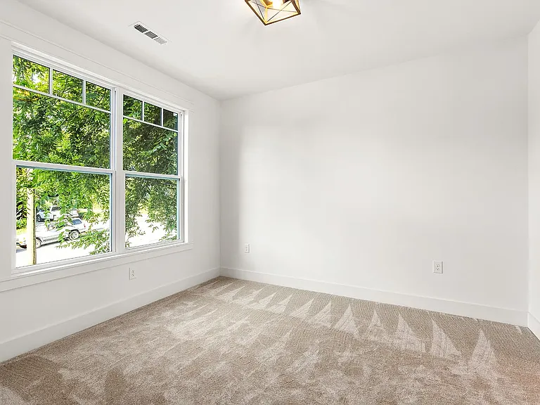 1108 Lenore St — Photo 31