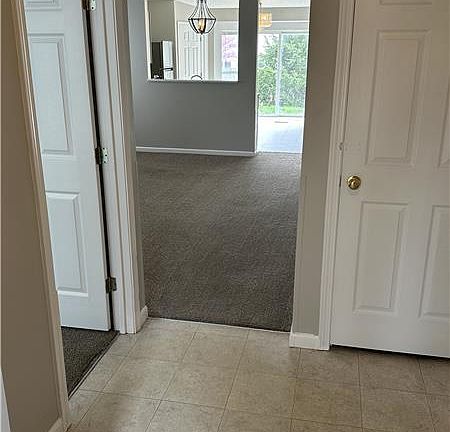 3rd image of 2691 Edenbridge Ct