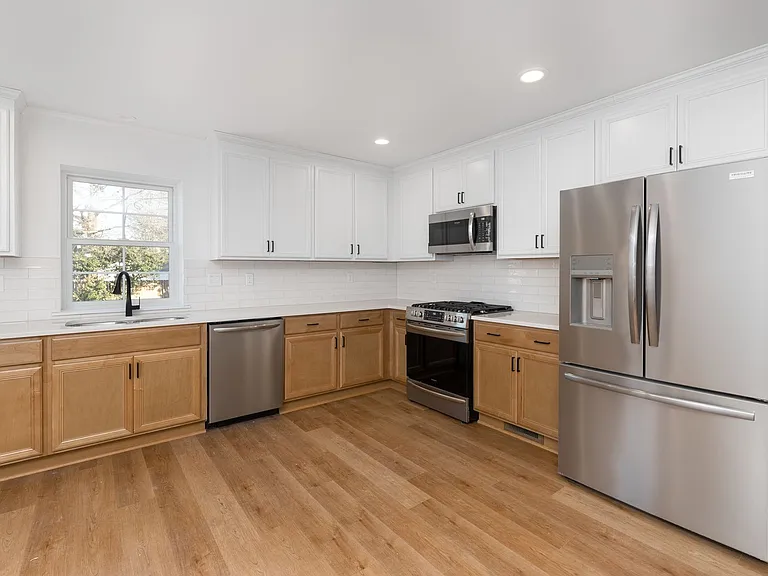 3200 Holly Rd — Photo 5