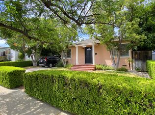 17425 Tiara St, Encino, CA 91316