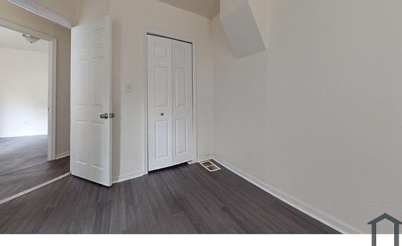 5th image of 6047 Delancey St Floor 1