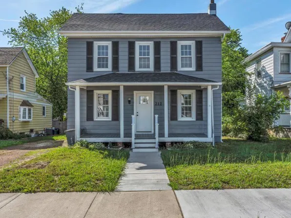 212 Broad St, Elmer, NJ 08318