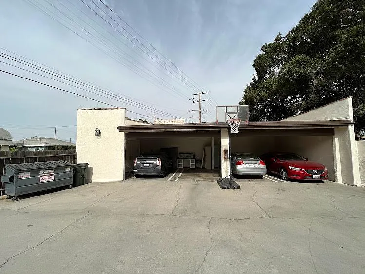 425 E Mission Rd #C — Photo 19