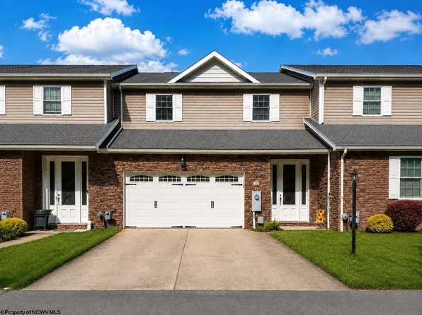 16 Turnstone Dr, Morgantown, WV 26505