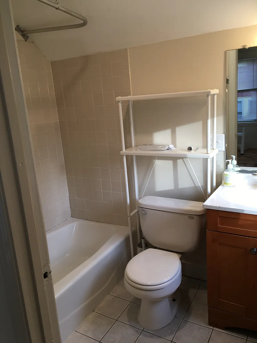 Photo 2 of 8 - 18 Highland Ave #1 - Beverly, MA Building Photo - 18 Highland Ave #1