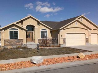 7074 W Hunter Valley Dr, West Valley City, UT 84128
