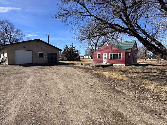 2nd image of 114 3rd St