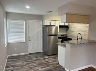 2922 Randolph Rd APT 6, Pasadena, TX 77503