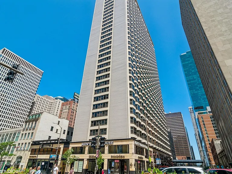 535 N Michigan Ave #1308 — Photo 1