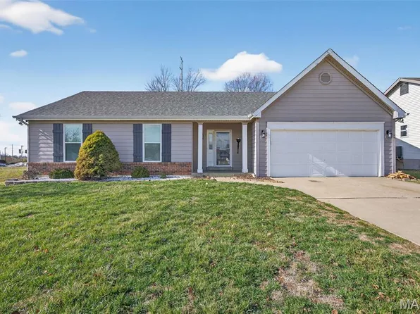 2021 Twin Fawns Ct, Saint Peters, MO 63376