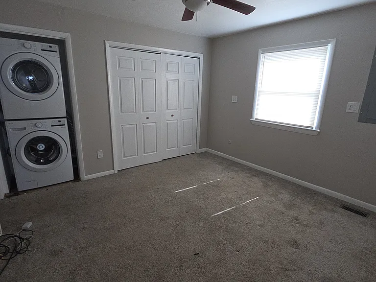 1331 Bayville St — Photo 29