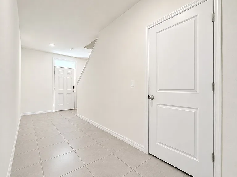 16091 Balboa Mist Cv — Photo 2