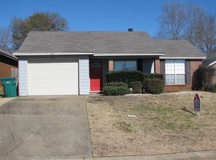 226 Millridge Dr, Millbrook, AL 36054