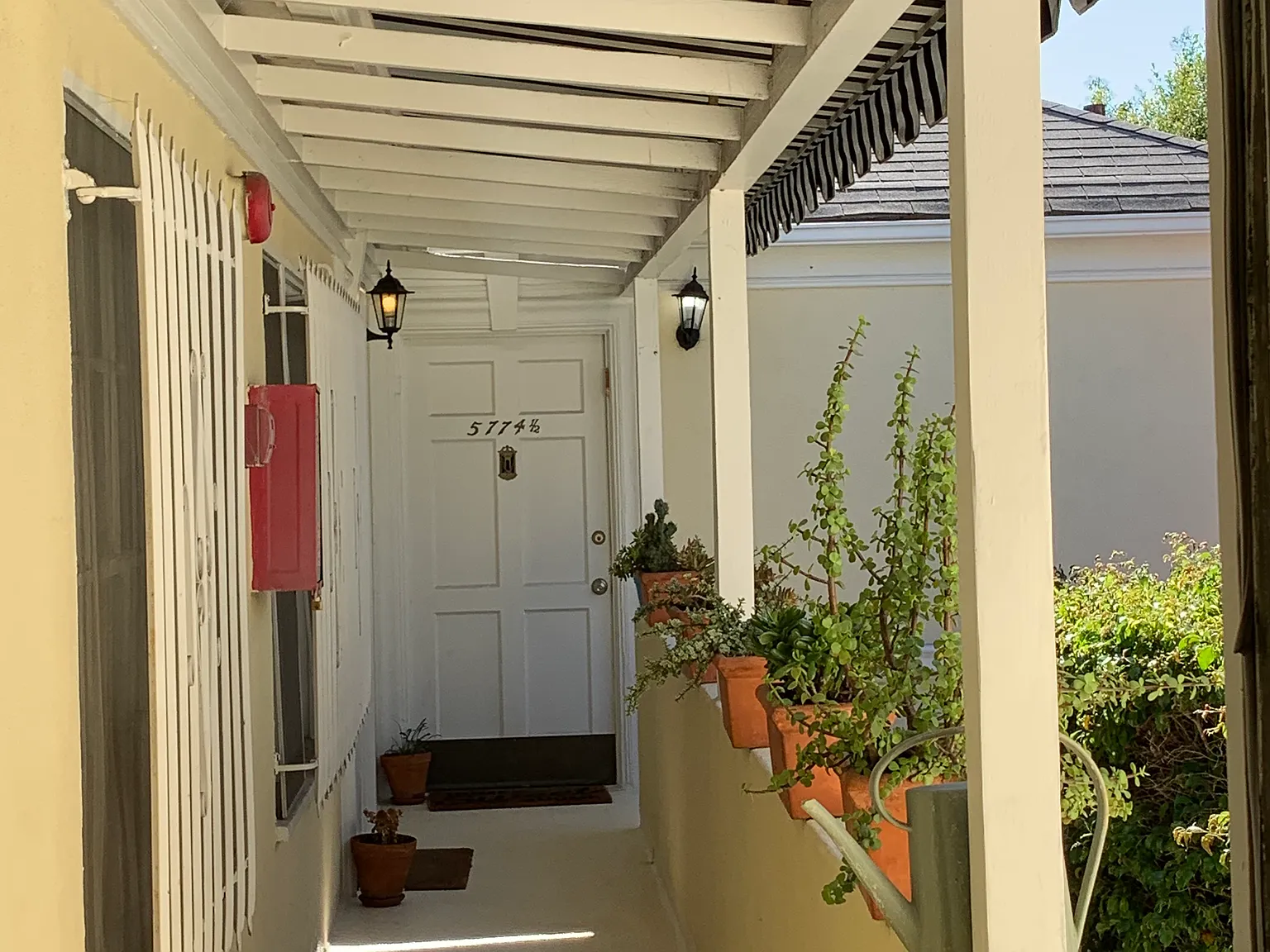 2 bed, 900 sqft, $2,980 — Photo 2