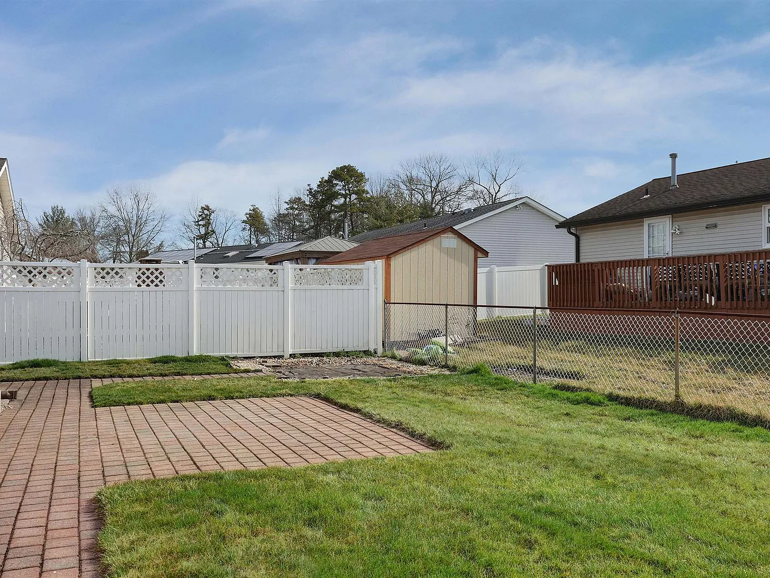 3 bed, 1244 sqft, $3,500 — Photo 4