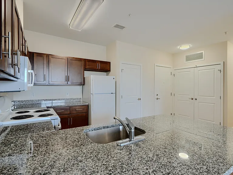 Walbrook Mill Apartments — Photo 30