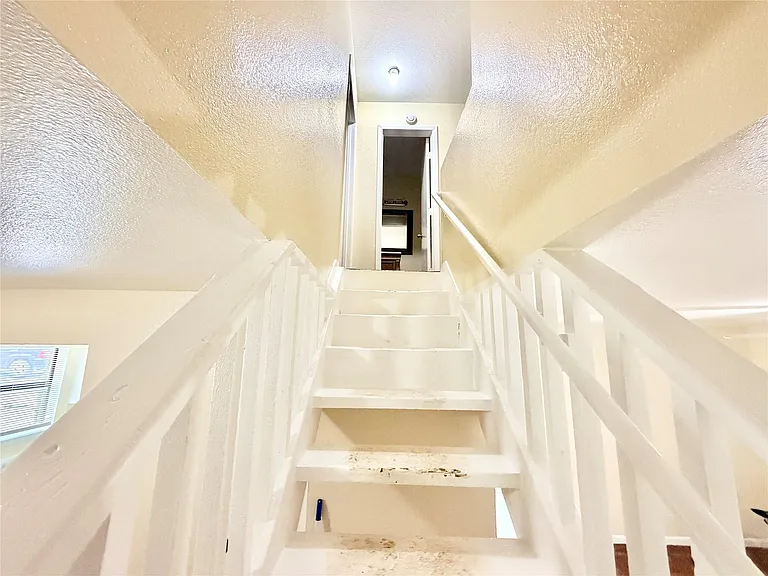 6257 Manor Rd #B — Photo 17