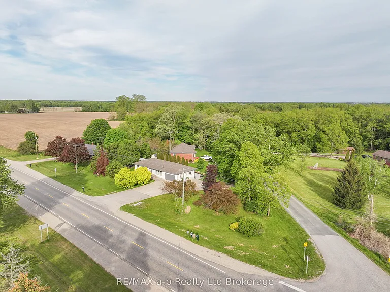 56229 Talbot Line — Photo 3