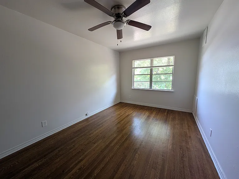 1184 Bally Mote Dr — Photo 5